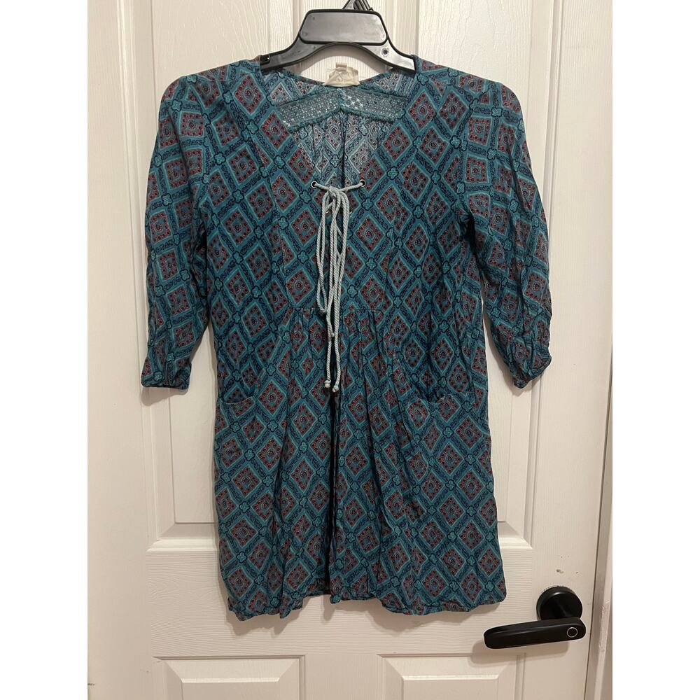 Love Blouse green and red diamond patten half sleeves long shirt